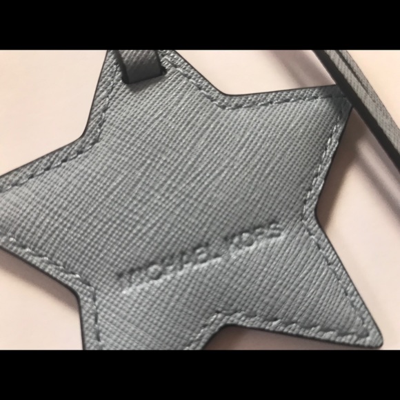 NWT Michael Kors Monogram Leather Hang Charm - Picture 3 of 5